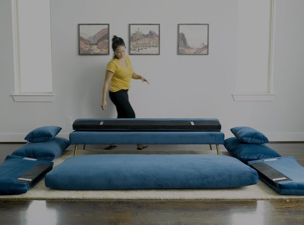 assembling Park sofa in blue velvet