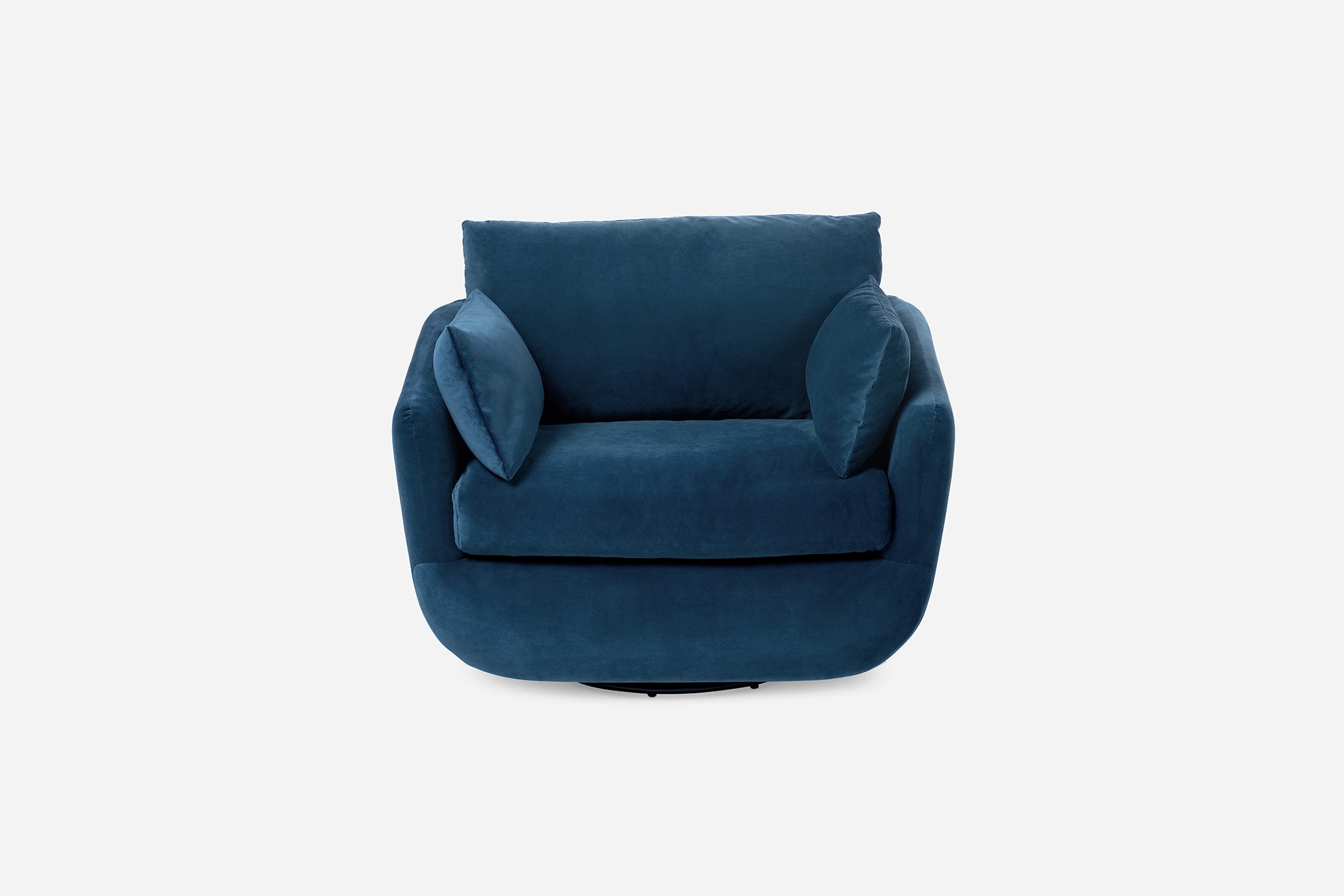 front view of the park swivel armchair in blue velvet