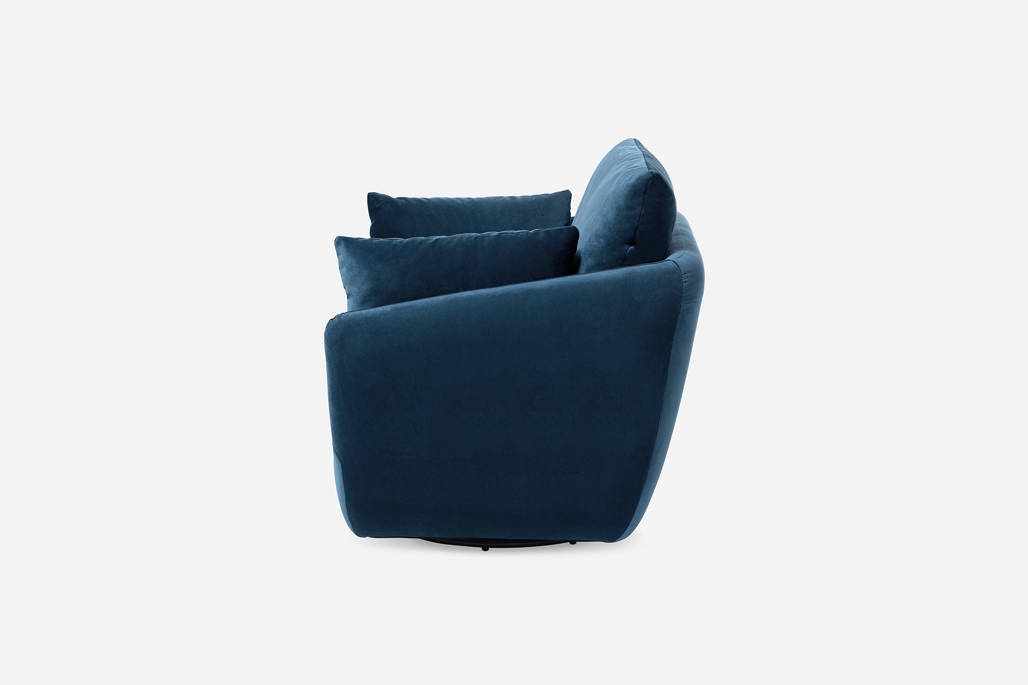 lateral view of the park swivel armchair in blue velvet